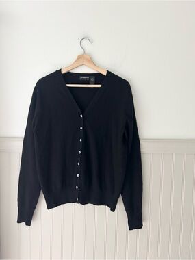 Liz Claiborne Collection Large Black V-Neck Button Cardigan 100% Merino Wool